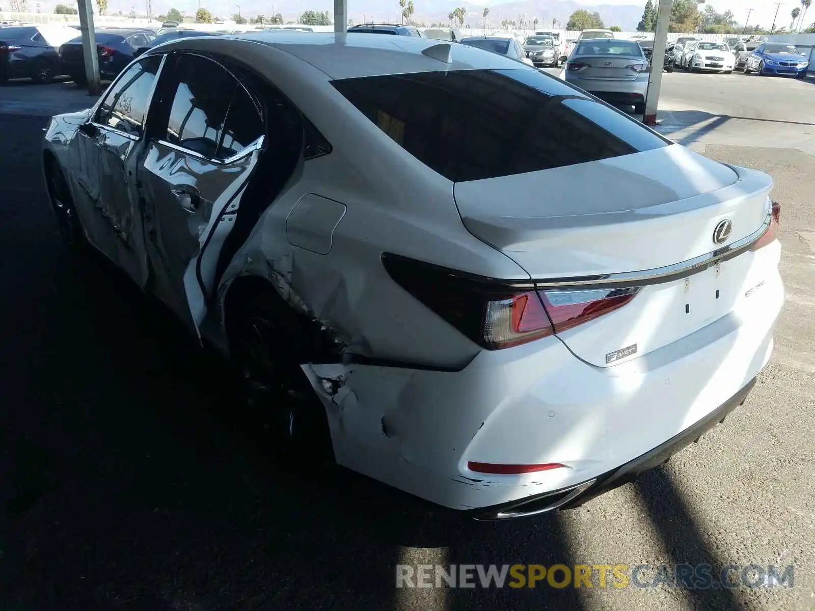 3 Photograph of a damaged car 58ABZ1B18KU040482 LEXUS ES350 2019