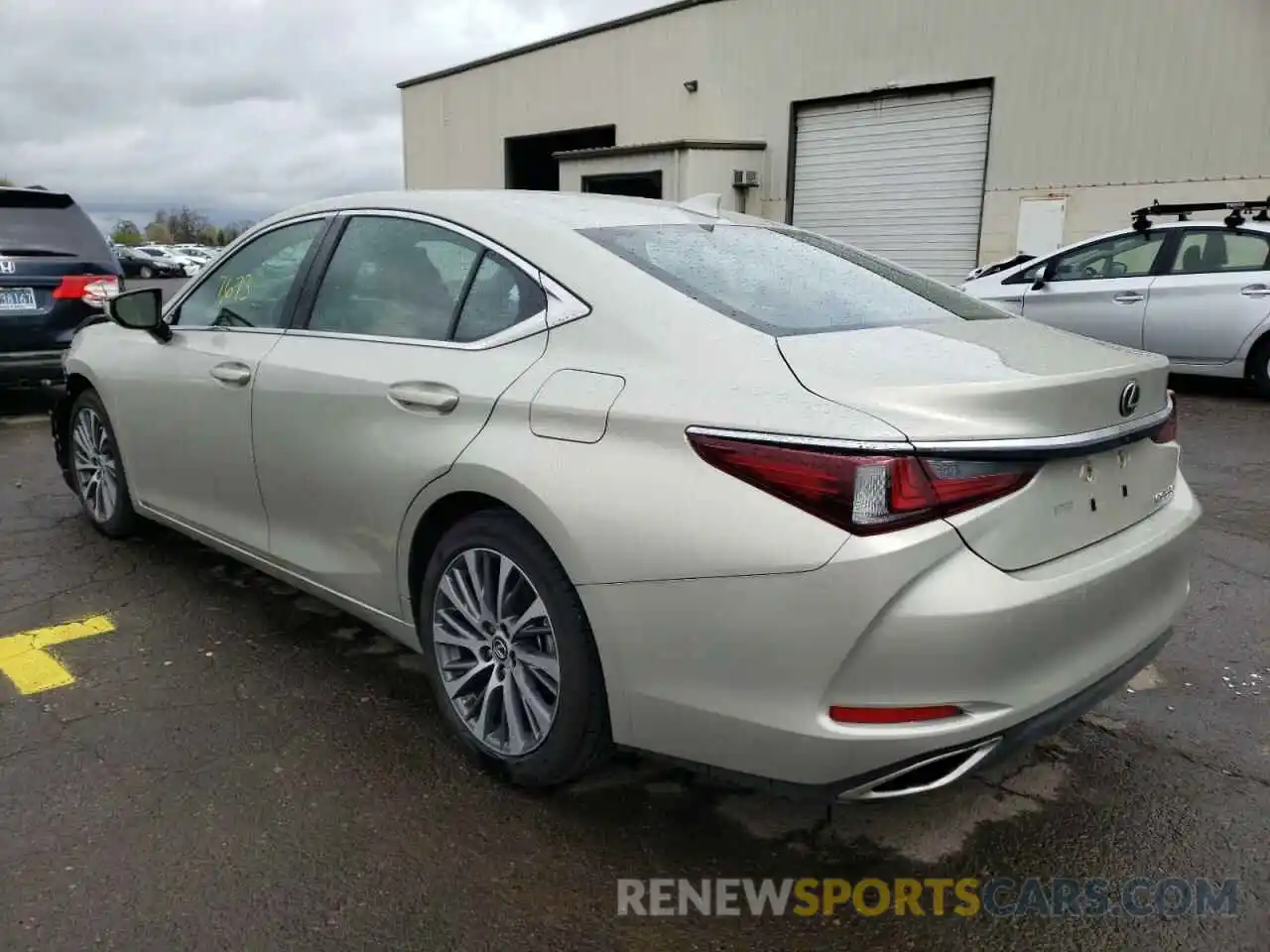 3 Photograph of a damaged car 58ABZ1B18KU042376 LEXUS ES350 2019