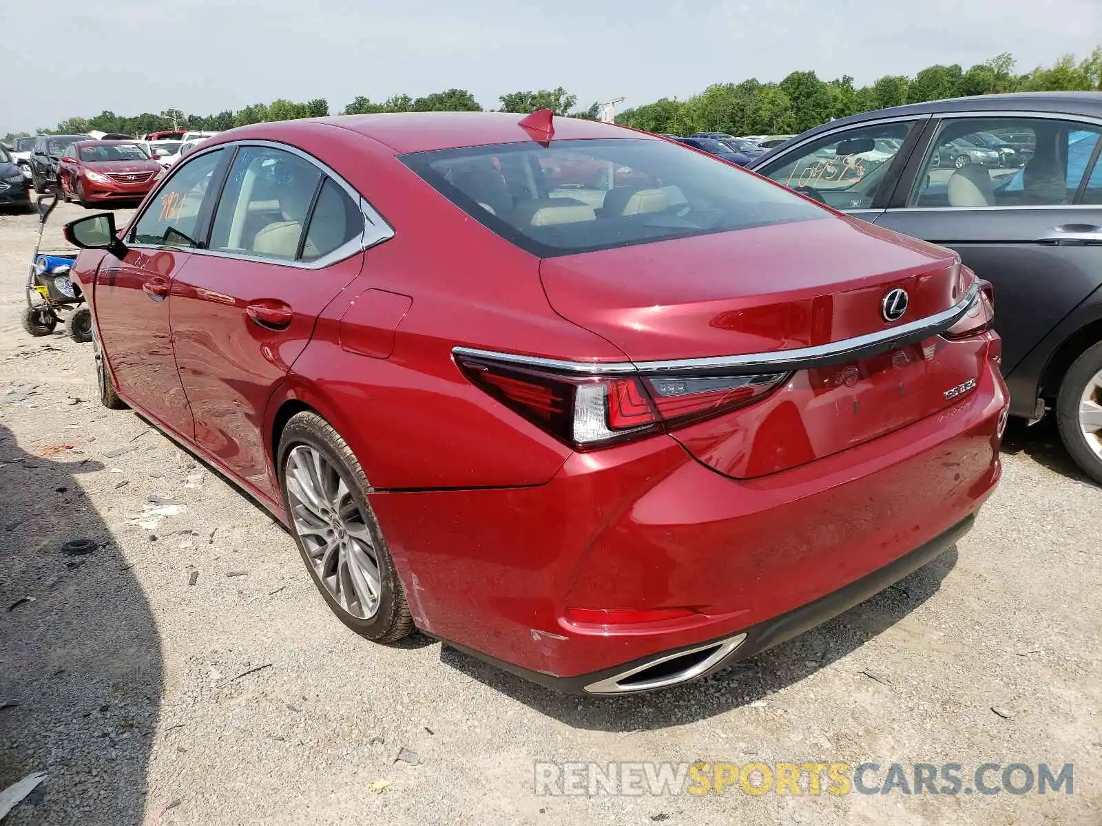 3 Photograph of a damaged car 58ABZ1B18KU043947 LEXUS ES350 2019