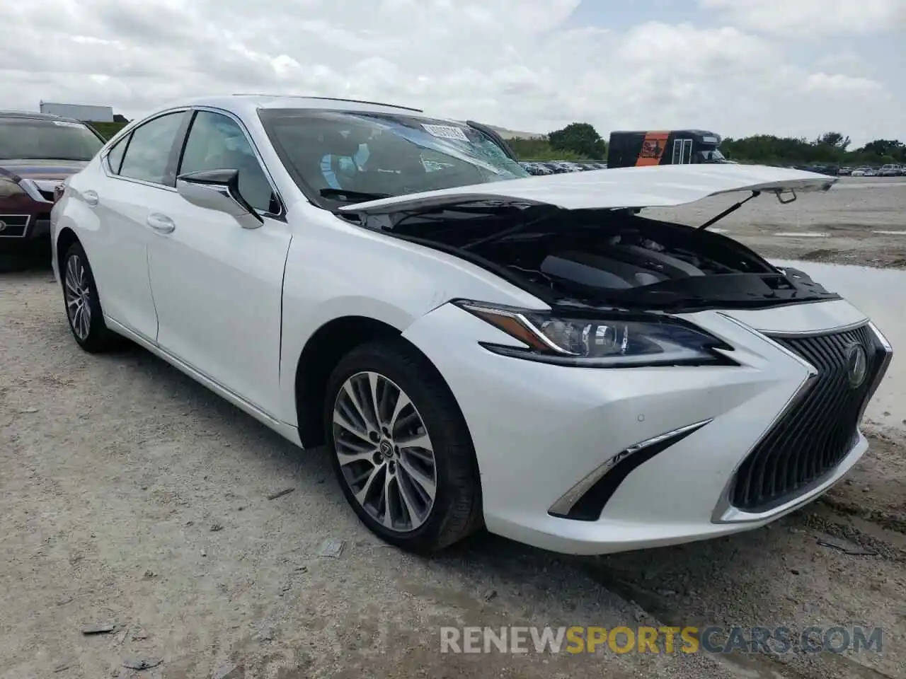 1 Photograph of a damaged car 58ABZ1B18KU044614 LEXUS ES350 2019