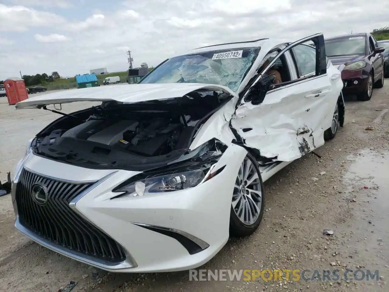 2 Photograph of a damaged car 58ABZ1B18KU044614 LEXUS ES350 2019