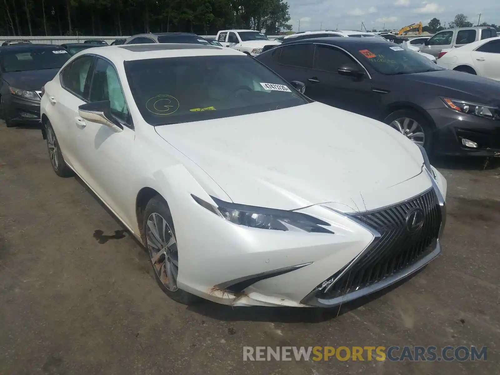 1 Photograph of a damaged car 58ABZ1B18KU051224 LEXUS ES350 2019