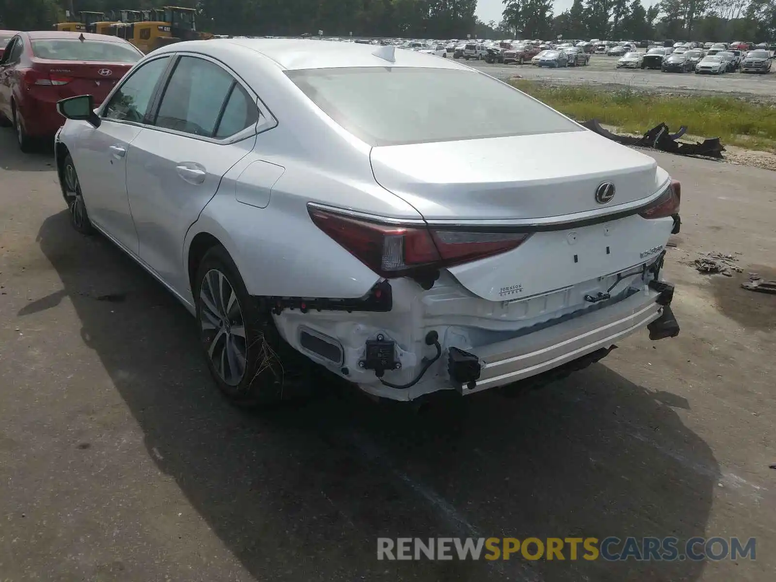 3 Photograph of a damaged car 58ABZ1B18KU051224 LEXUS ES350 2019