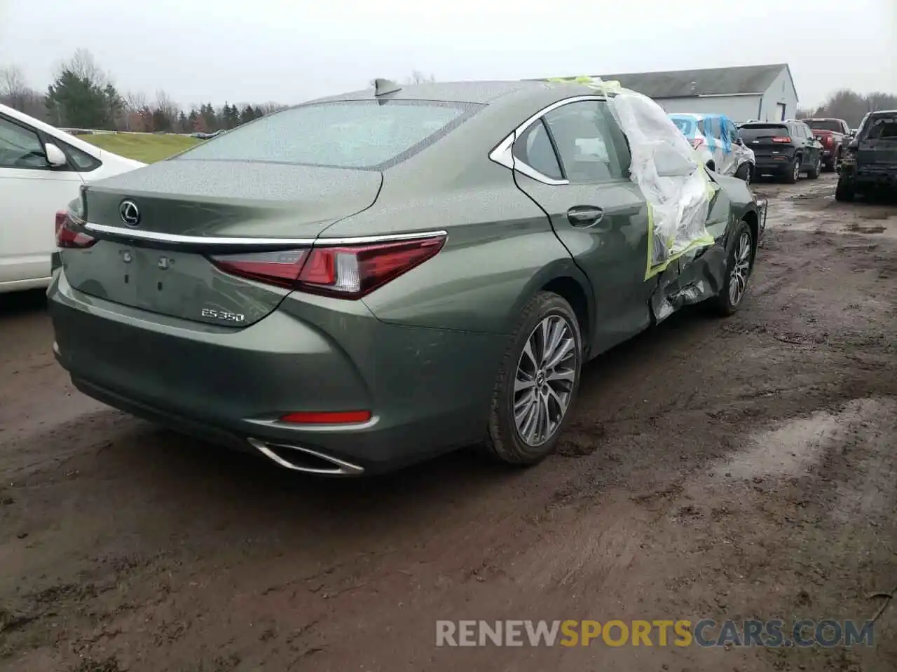 4 Photograph of a damaged car 58ABZ1B19KU004607 LEXUS ES350 2019