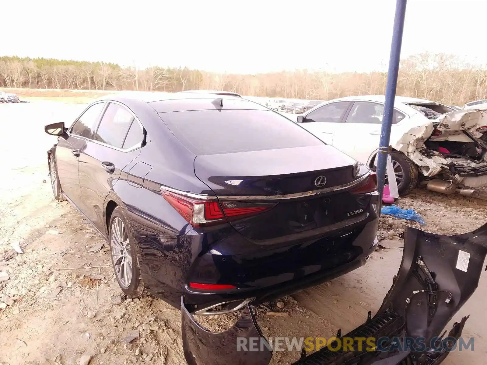 3 Photograph of a damaged car 58ABZ1B19KU006700 LEXUS ES350 2019