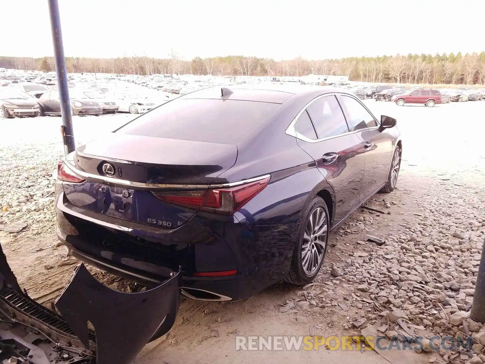 4 Photograph of a damaged car 58ABZ1B19KU006700 LEXUS ES350 2019