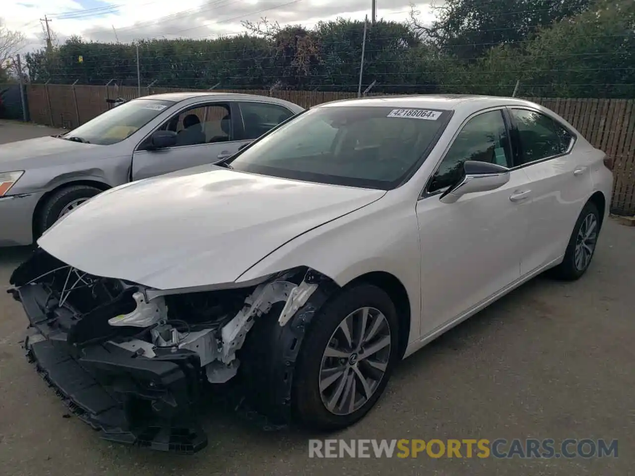 1 Photograph of a damaged car 58ABZ1B19KU007720 LEXUS ES350 2019