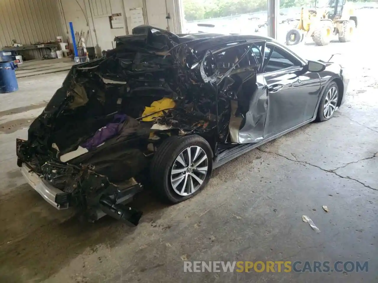 4 Photograph of a damaged car 58ABZ1B19KU007944 LEXUS ES350 2019