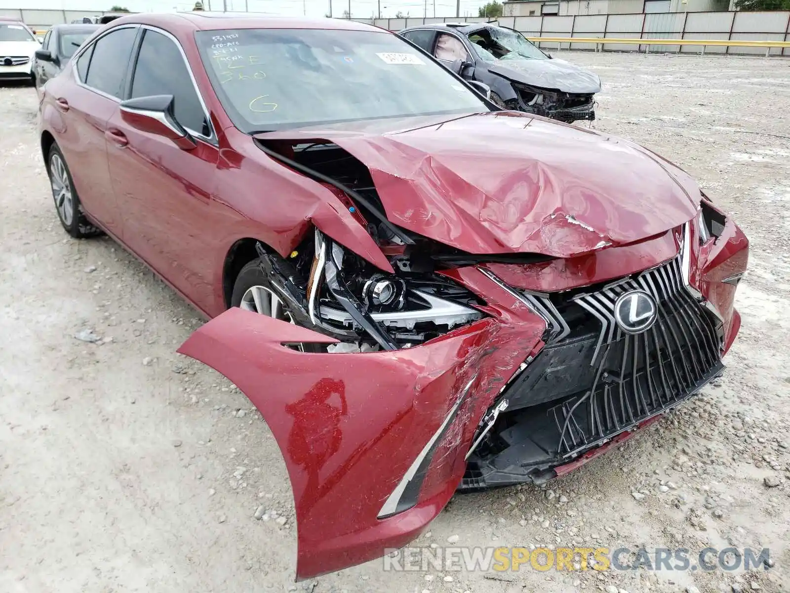 9 Photograph of a damaged car 58ABZ1B19KU009676 LEXUS ES350 2019