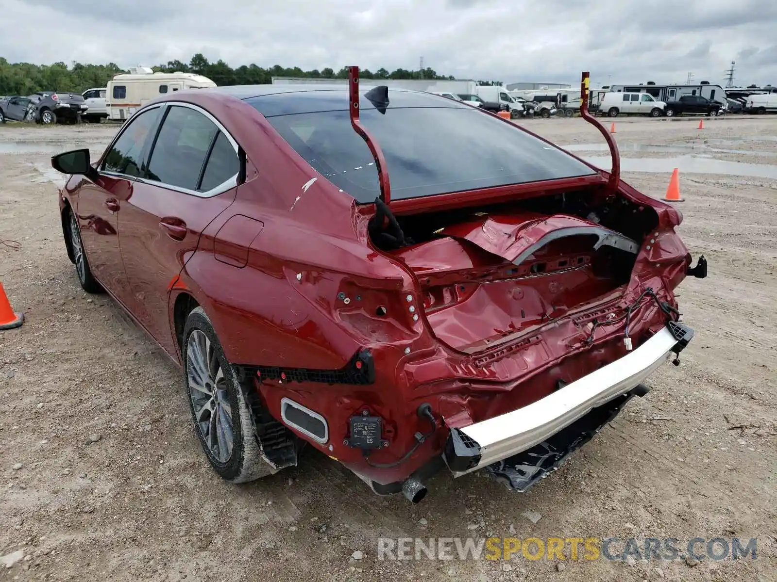 3 Photograph of a damaged car 58ABZ1B19KU010200 LEXUS ES350 2019