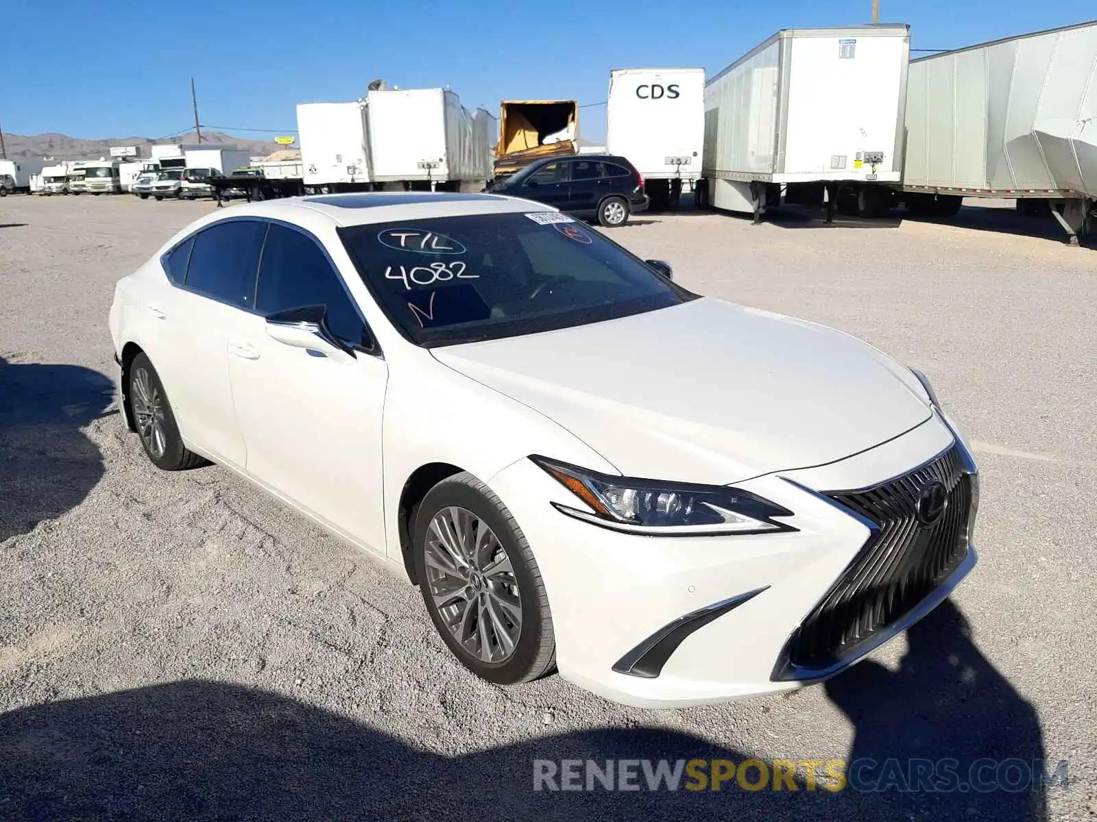 1 Photograph of a damaged car 58ABZ1B19KU014151 LEXUS ES350 2019