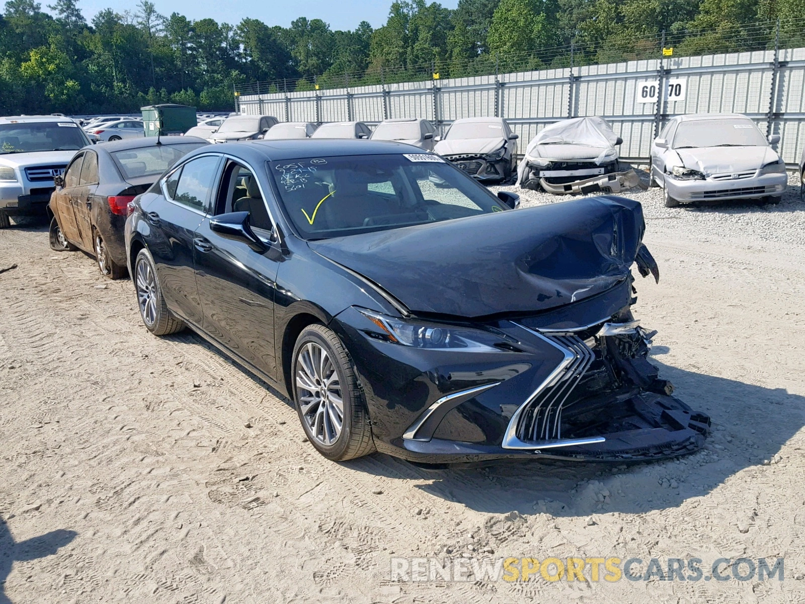 1 Photograph of a damaged car 58ABZ1B19KU022914 LEXUS ES350 2019