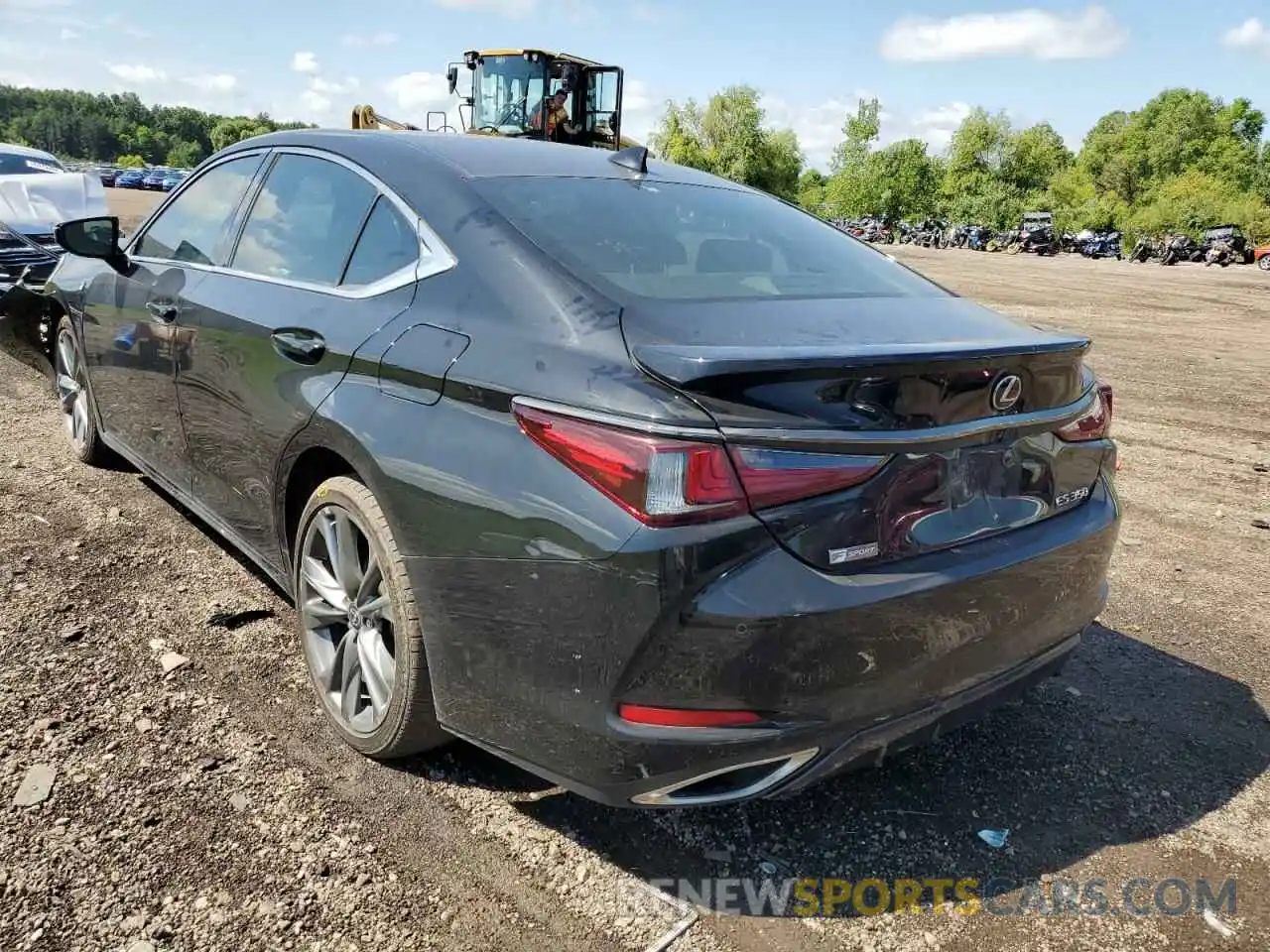 3 Photograph of a damaged car 58ABZ1B19KU023478 LEXUS ES350 2019