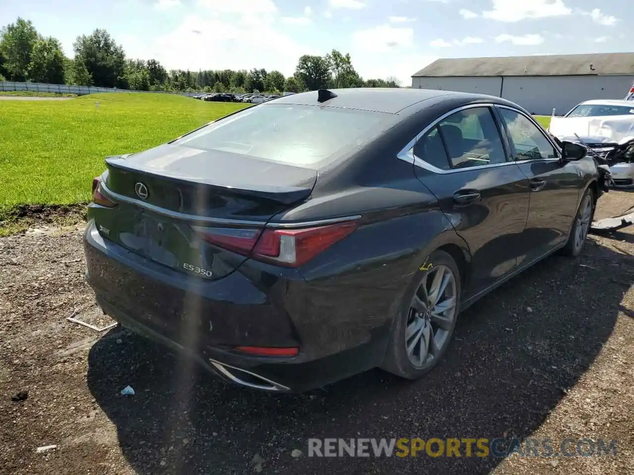 4 Photograph of a damaged car 58ABZ1B19KU023478 LEXUS ES350 2019