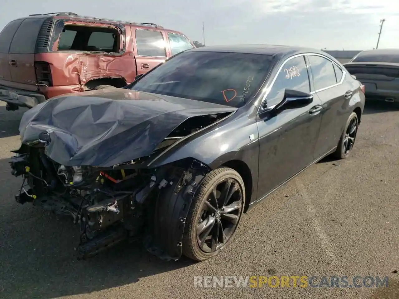 2 Photograph of a damaged car 58ABZ1B19KU023884 LEXUS ES350 2019