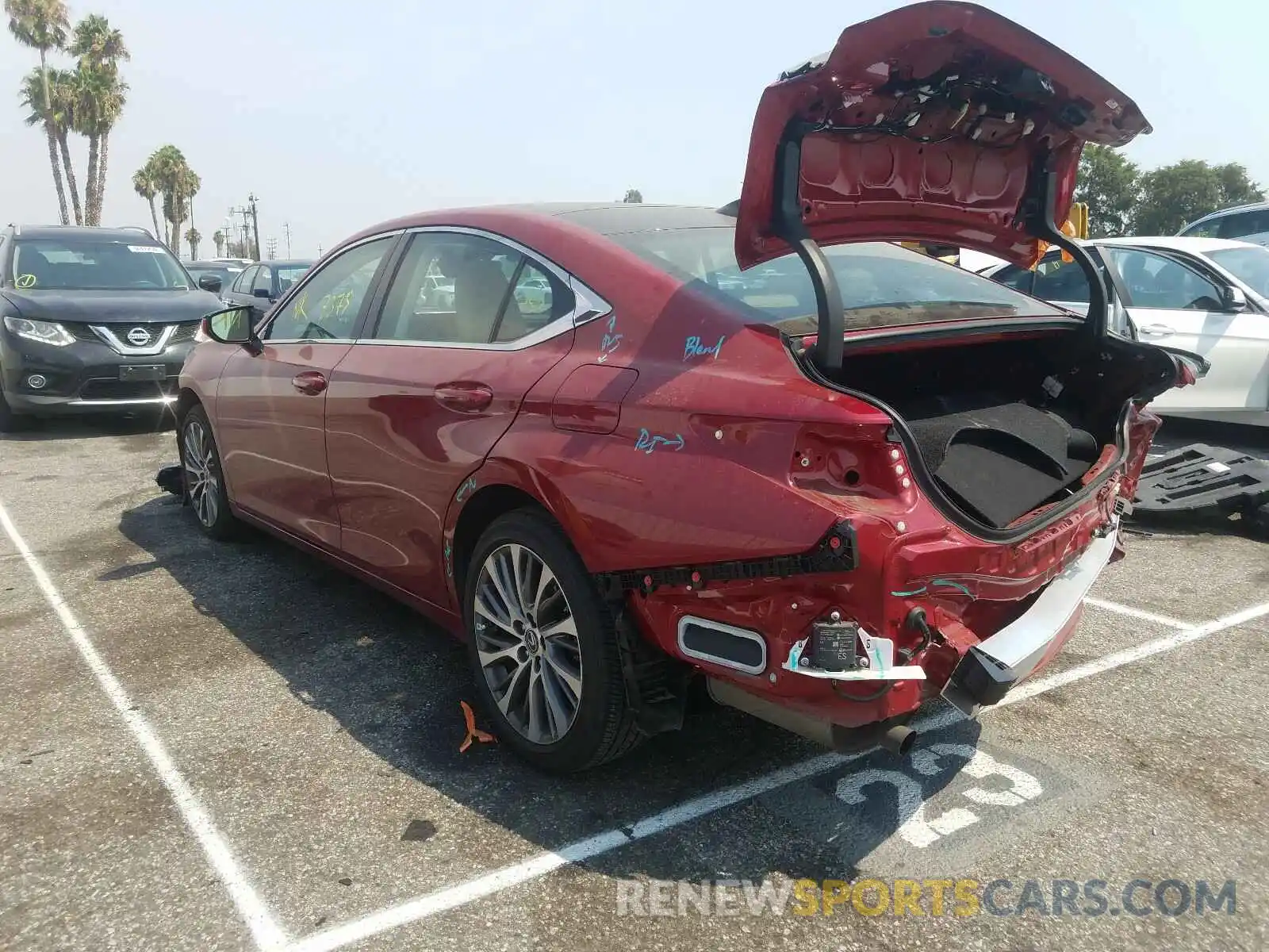 3 Photograph of a damaged car 58ABZ1B19KU027496 LEXUS ES350 2019