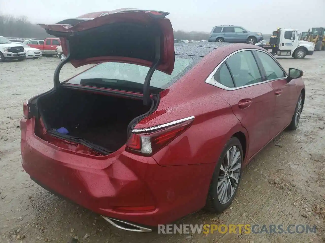 4 Photograph of a damaged car 58ABZ1B19KU030768 LEXUS ES350 2019