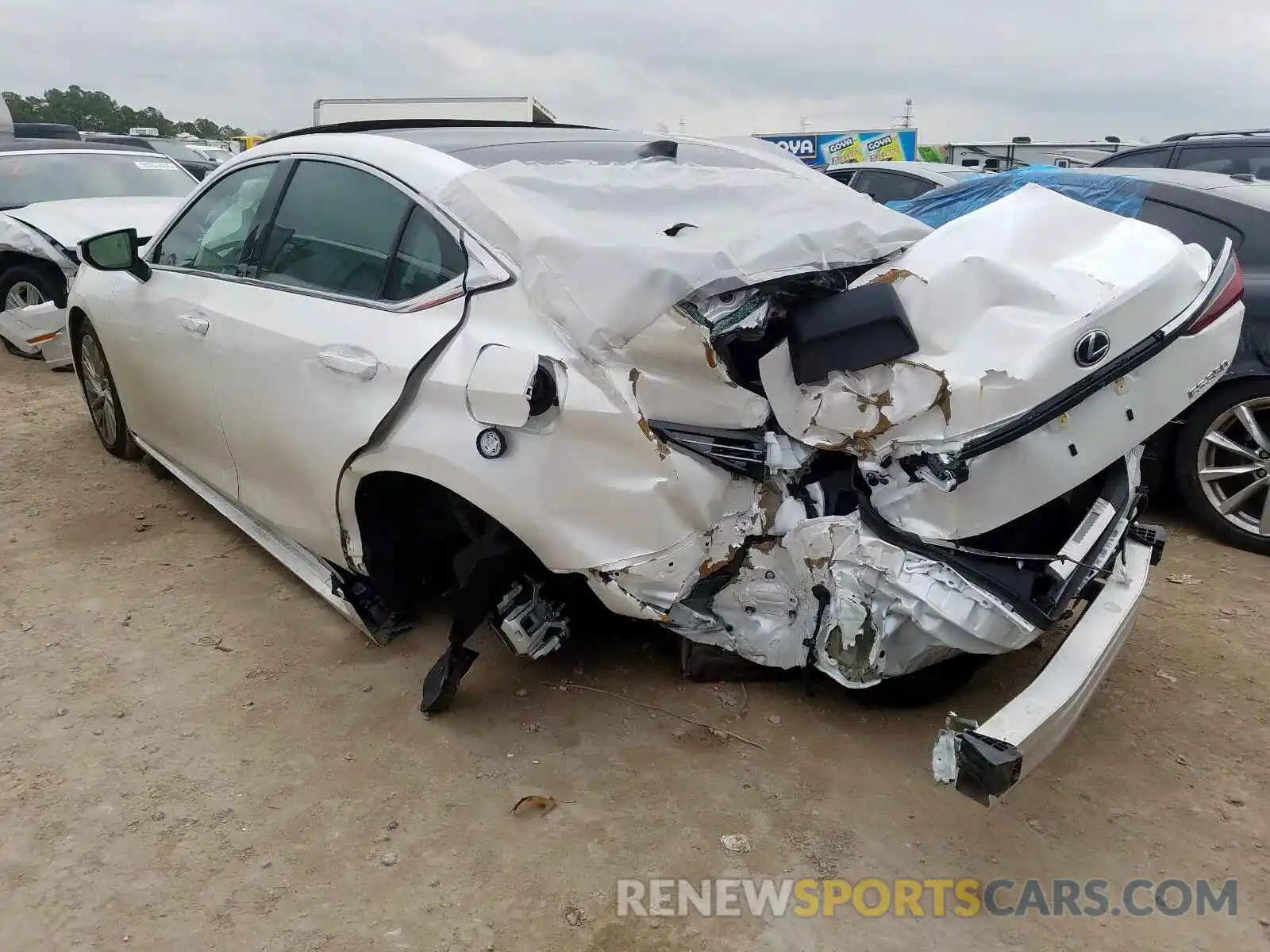 3 Photograph of a damaged car 58ABZ1B19KU036893 LEXUS ES350 2019