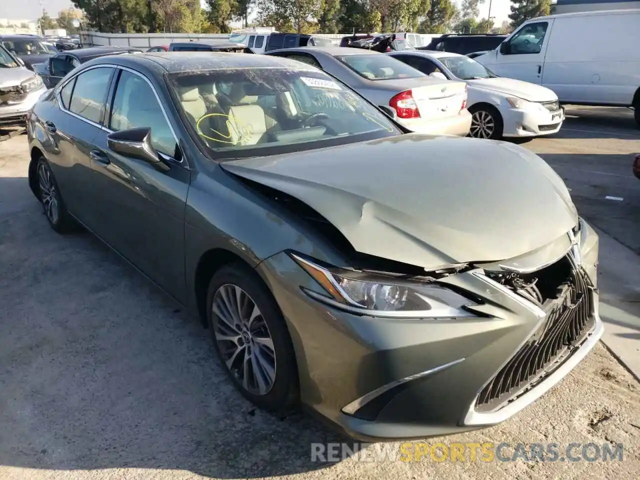 1 Photograph of a damaged car 58ABZ1B19KU037168 LEXUS ES350 2019