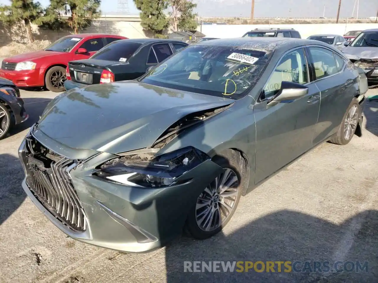 2 Photograph of a damaged car 58ABZ1B19KU037168 LEXUS ES350 2019