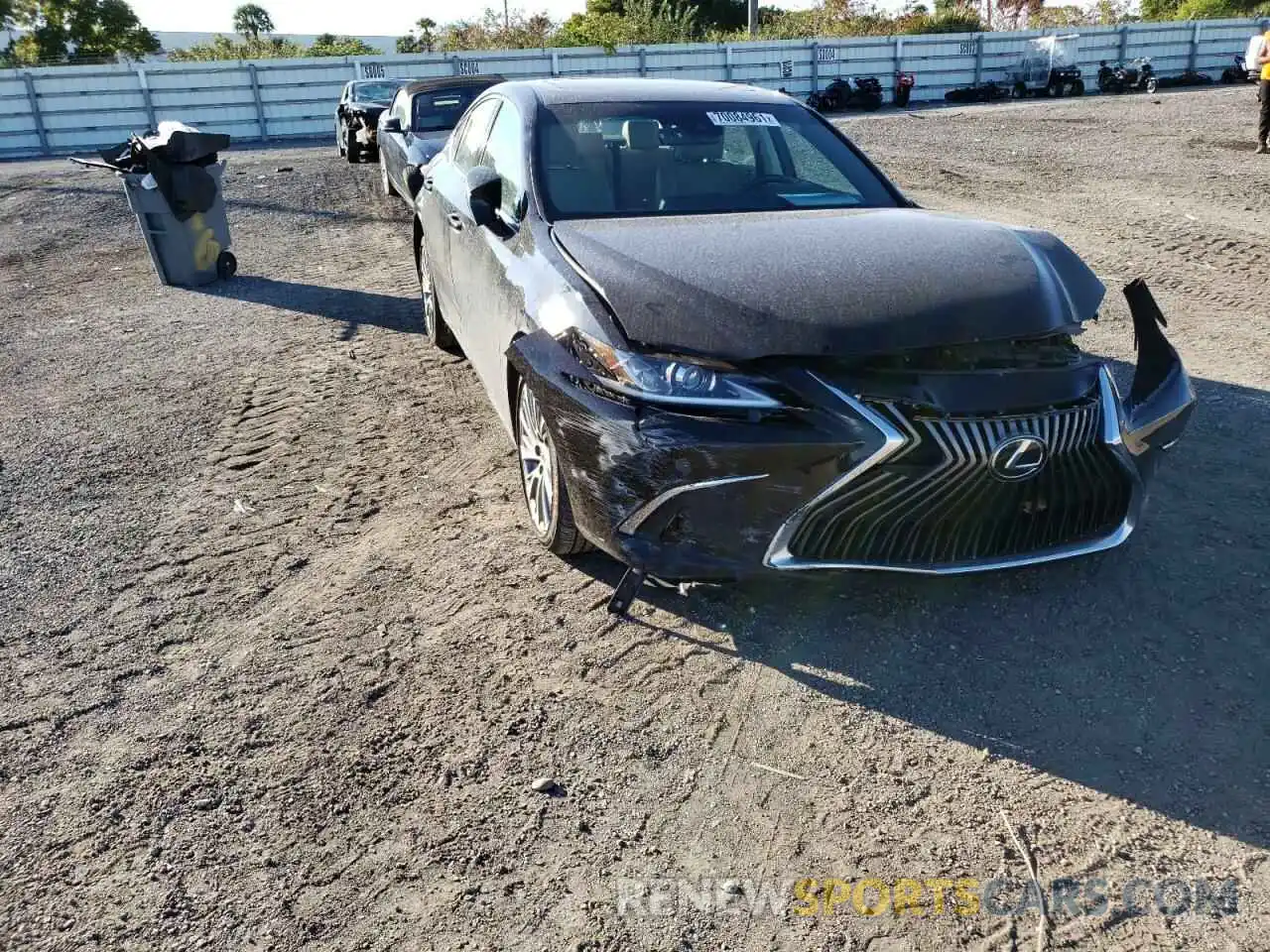 1 Photograph of a damaged car 58ABZ1B19KU040376 LEXUS ES350 2019