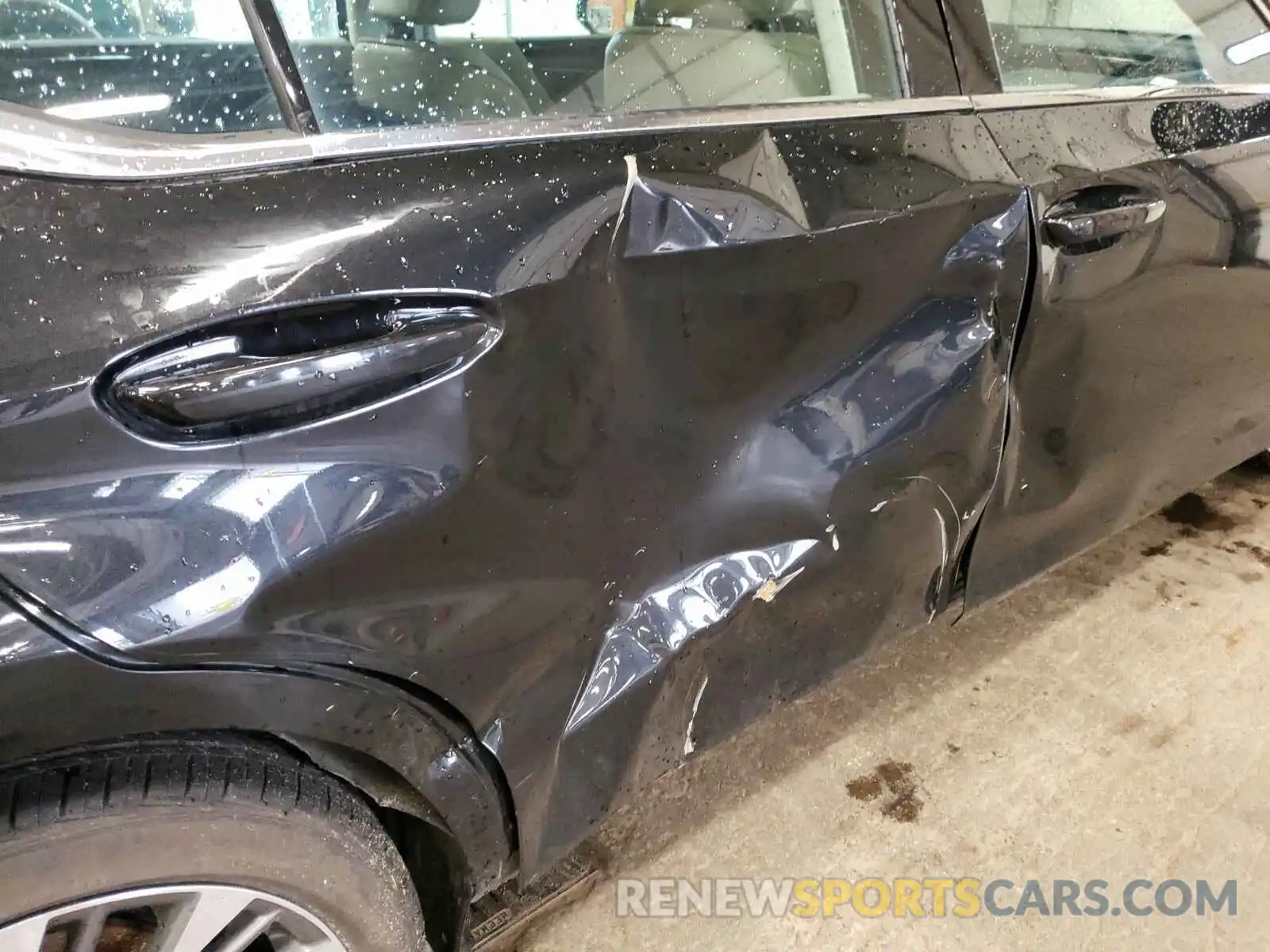 9 Photograph of a damaged car 58ABZ1B19KU044038 LEXUS ES350 2019