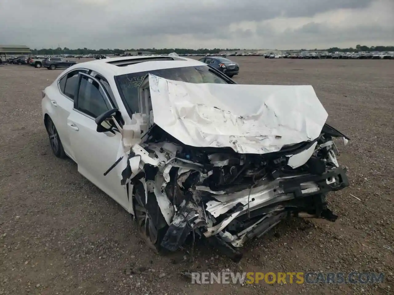 1 Photograph of a damaged car 58ABZ1B19KU045920 LEXUS ES350 2019