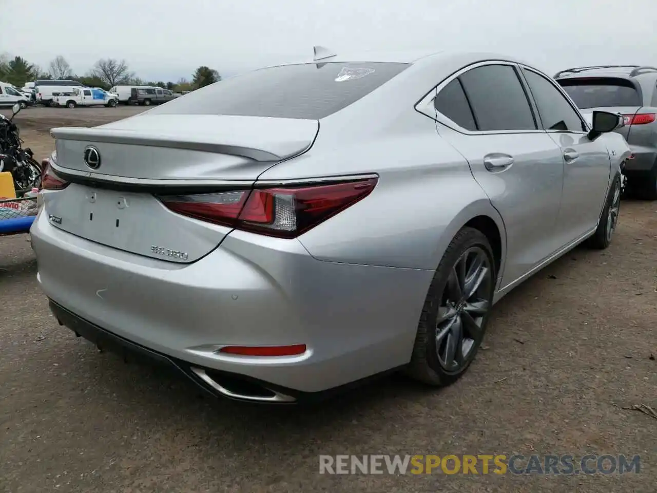 4 Photograph of a damaged car 58ABZ1B19KU047344 LEXUS ES350 2019