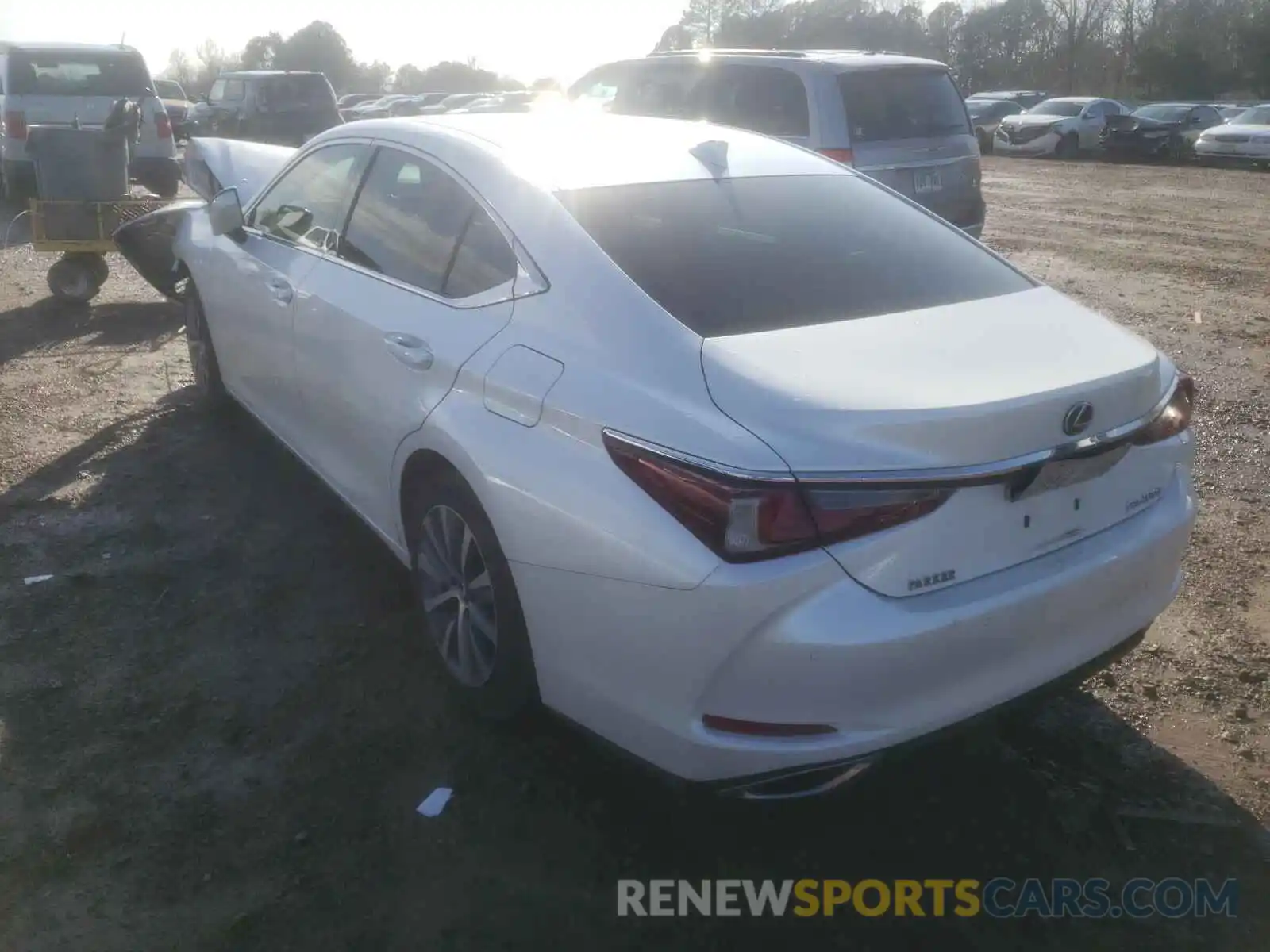 3 Photograph of a damaged car 58ABZ1B19KU049255 LEXUS ES350 2019