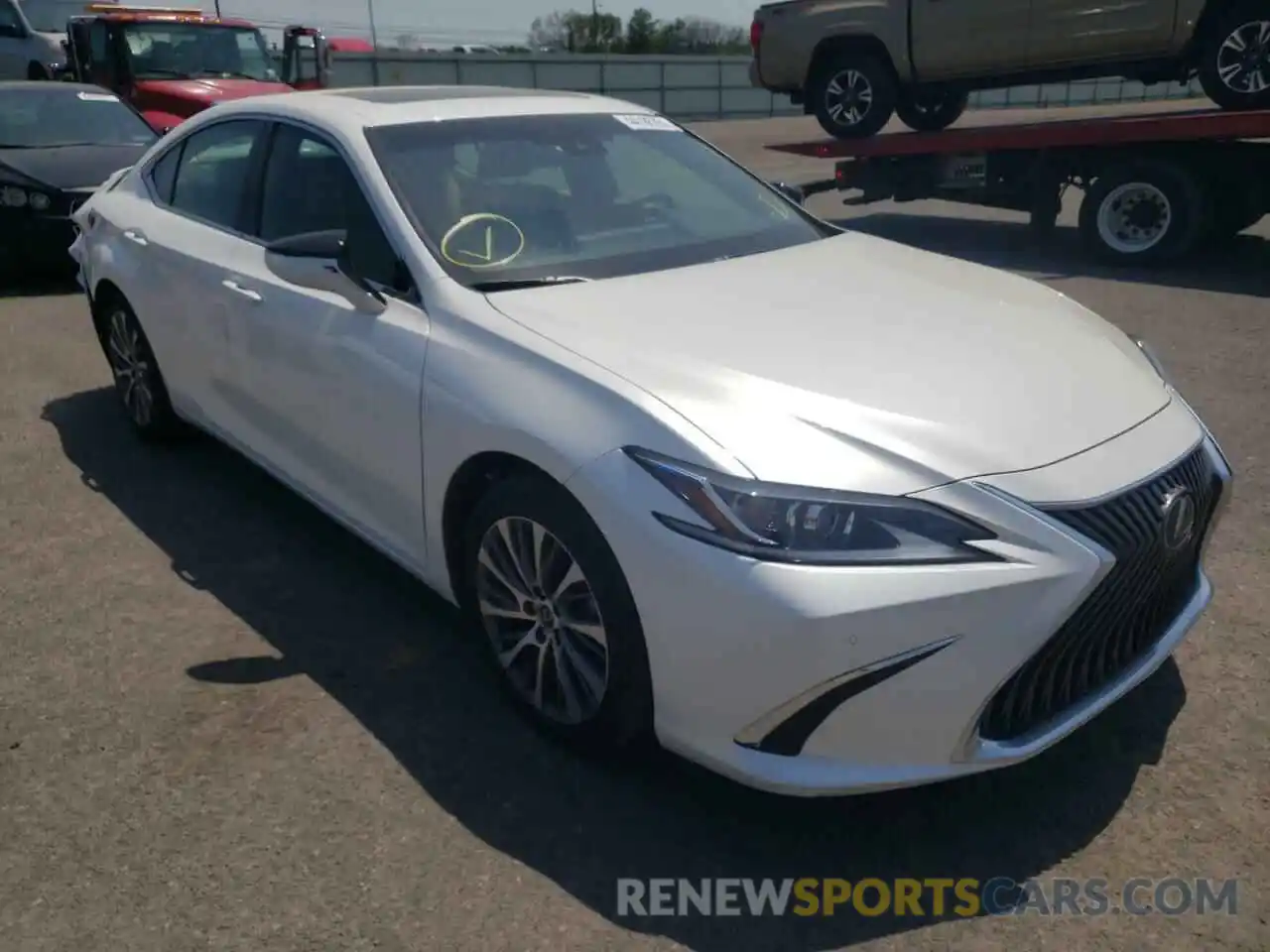 1 Photograph of a damaged car 58ABZ1B19KU049692 LEXUS ES350 2019