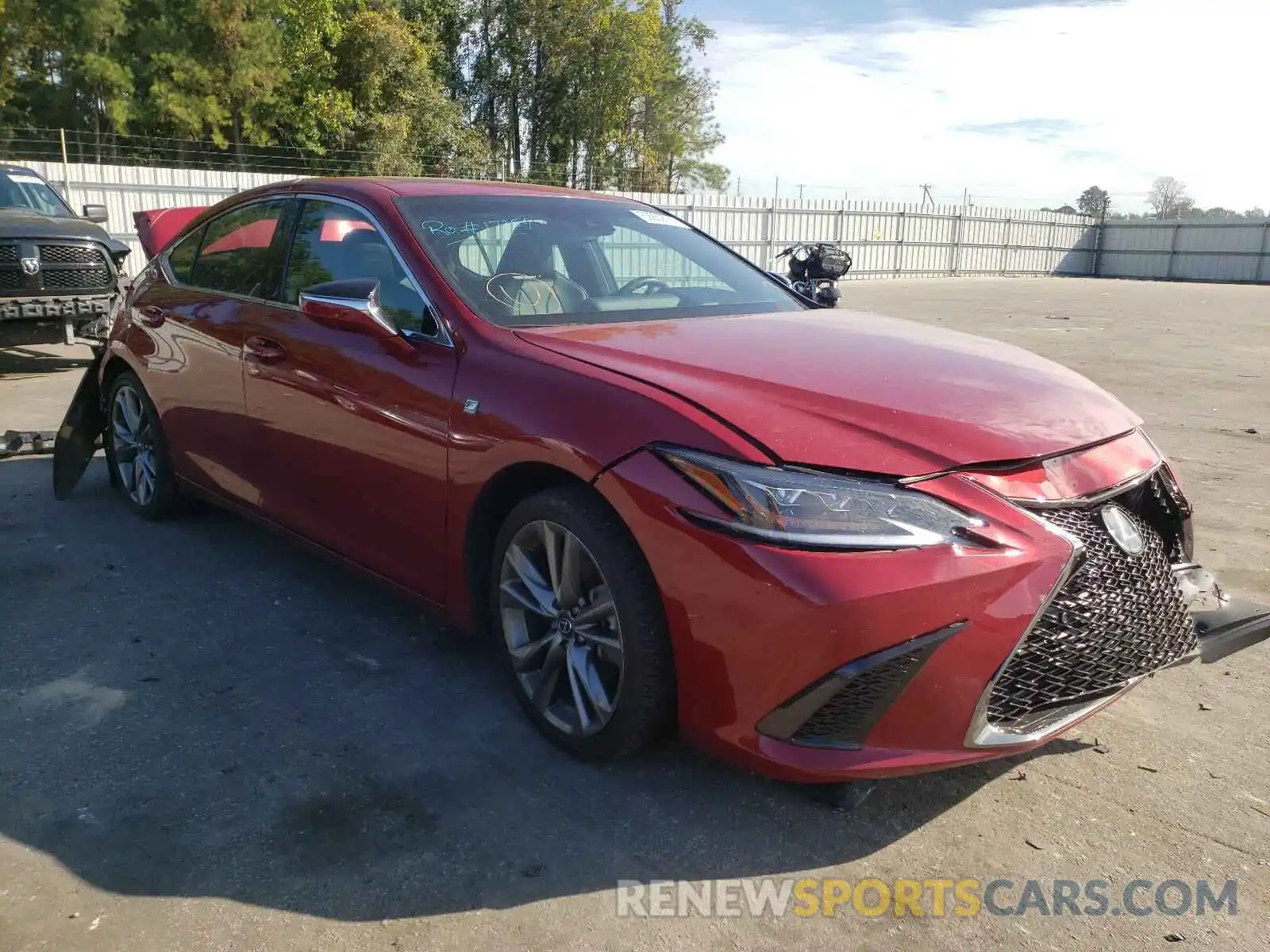 1 Photograph of a damaged car 58ABZ1B1XKU002719 LEXUS ES350 2019