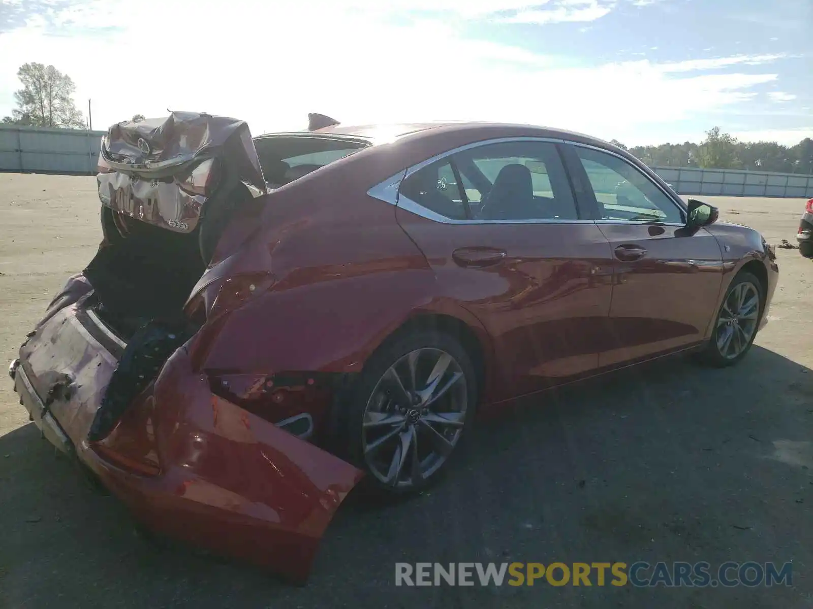 4 Photograph of a damaged car 58ABZ1B1XKU002719 LEXUS ES350 2019