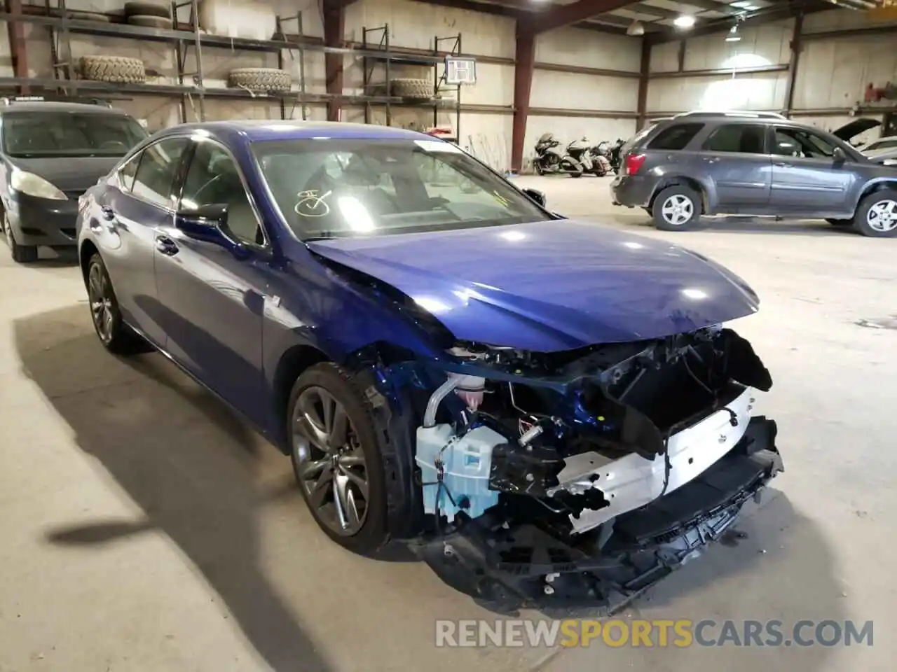 1 Photograph of a damaged car 58ABZ1B1XKU003904 LEXUS ES350 2019