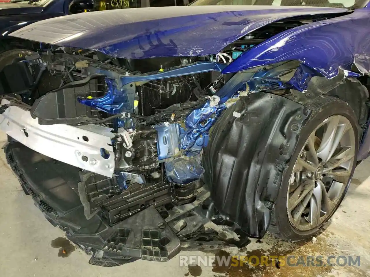 9 Photograph of a damaged car 58ABZ1B1XKU003904 LEXUS ES350 2019