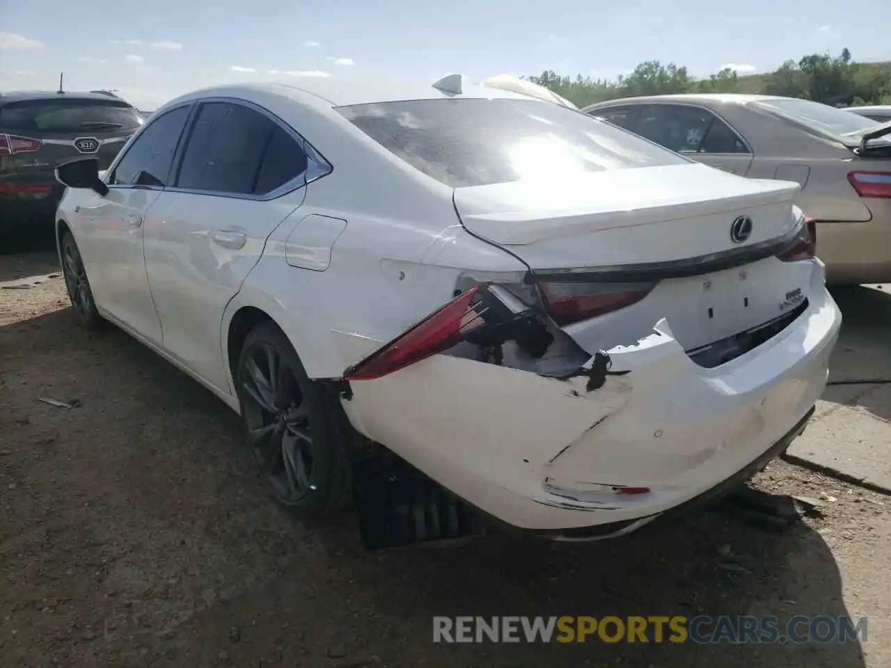 3 Photograph of a damaged car 58ABZ1B1XKU006558 LEXUS ES350 2019