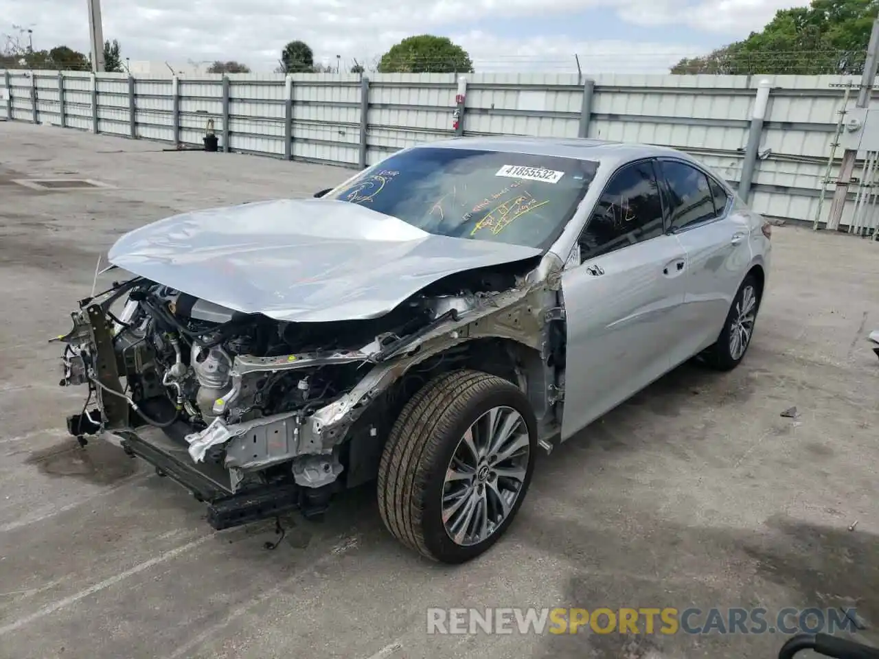 2 Photograph of a damaged car 58ABZ1B1XKU010156 LEXUS ES350 2019