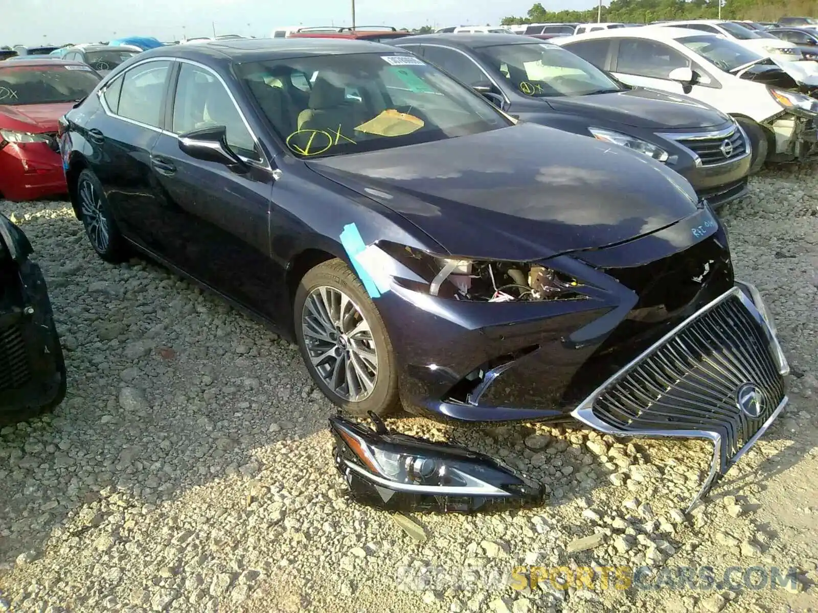 1 Photograph of a damaged car 58ABZ1B1XKU019035 LEXUS ES350 2019