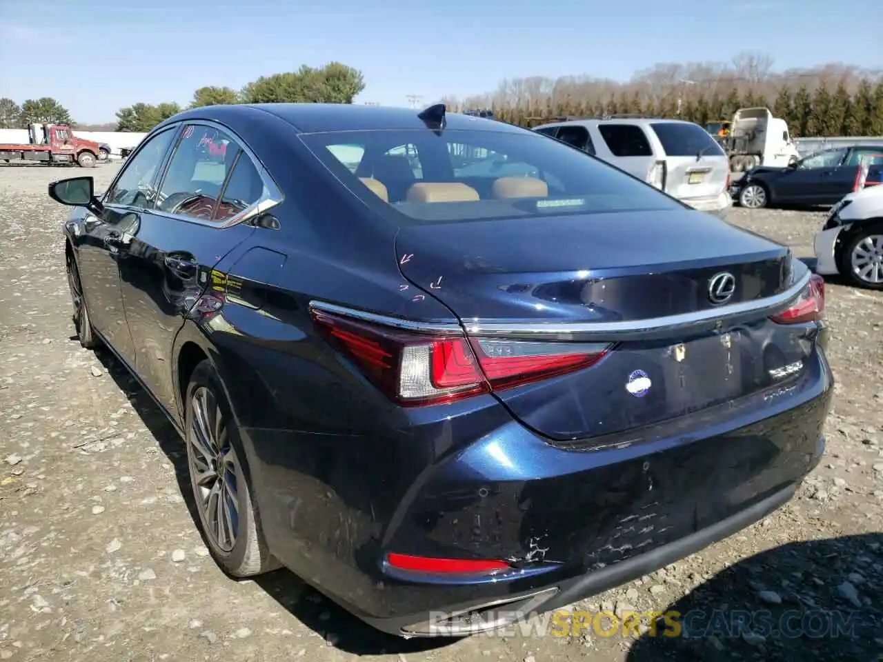 3 Photograph of a damaged car 58ABZ1B1XKU019732 LEXUS ES350 2019