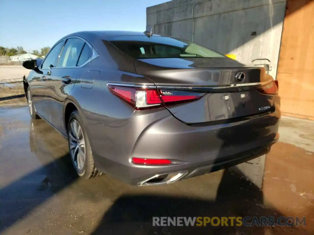 3 Photograph of a damaged car 58ABZ1B1XKU022520 LEXUS ES350 2019