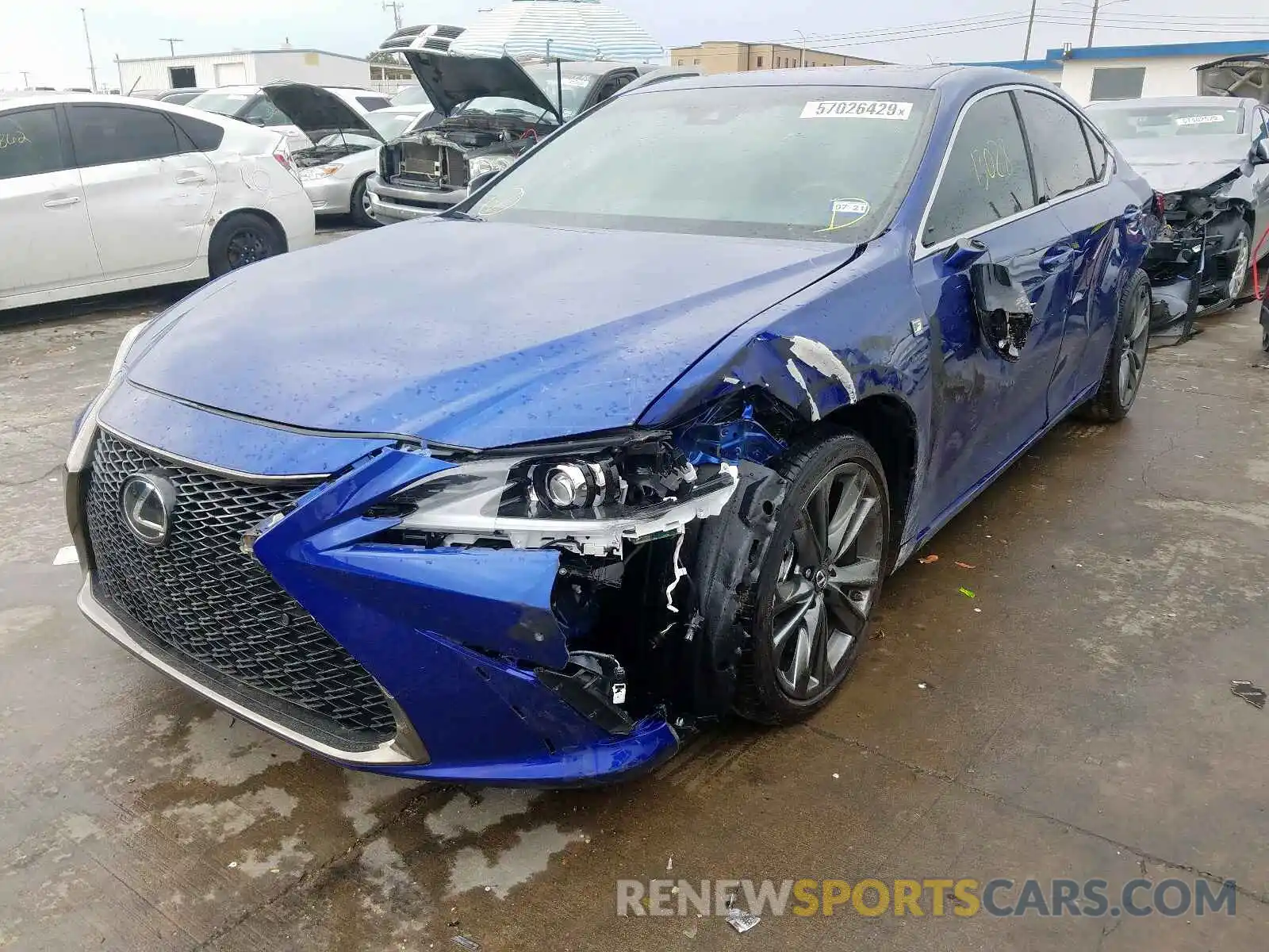 2 Photograph of a damaged car 58ABZ1B1XKU027815 LEXUS ES350 2019