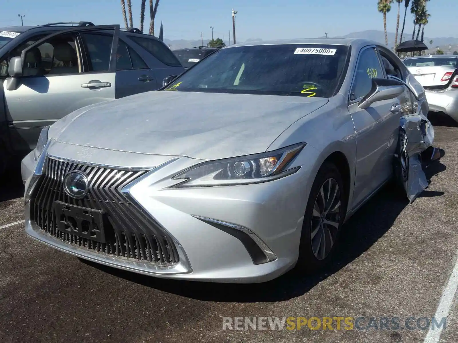 2 Photograph of a damaged car 58ABZ1B1XKU029659 LEXUS ES350 2019