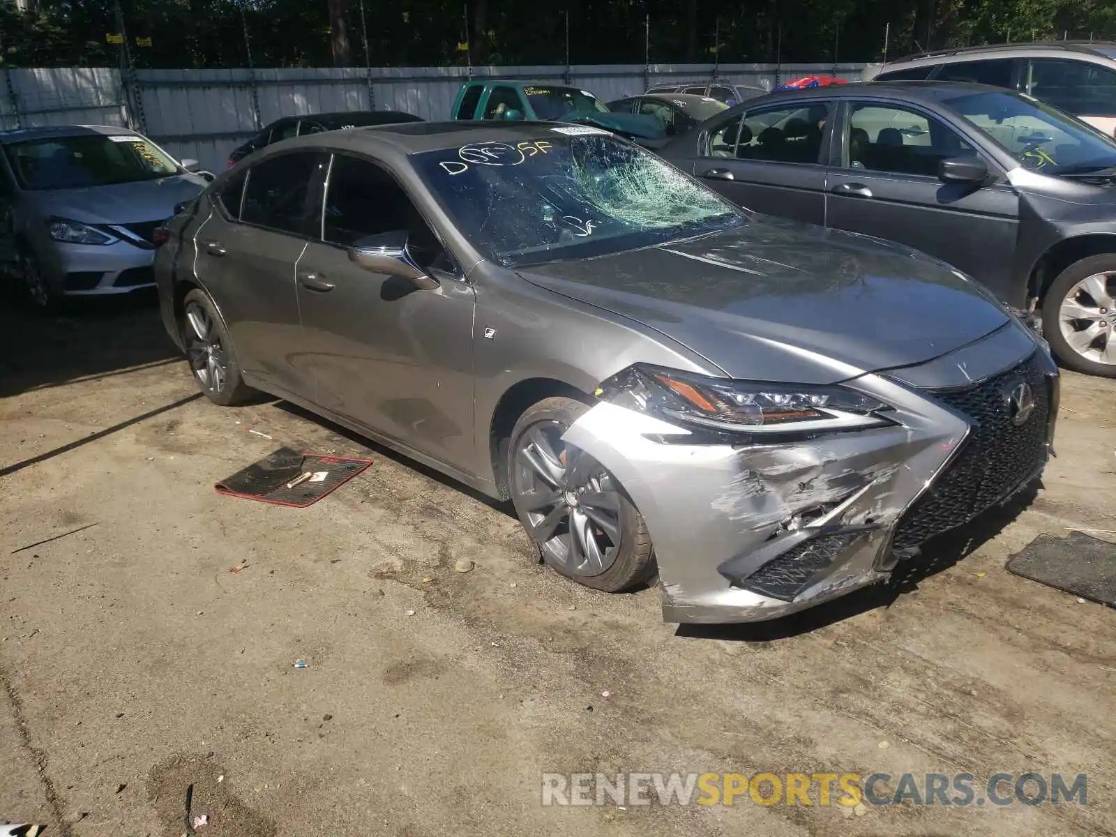 1 Photograph of a damaged car 58ABZ1B1XKU036613 LEXUS ES350 2019