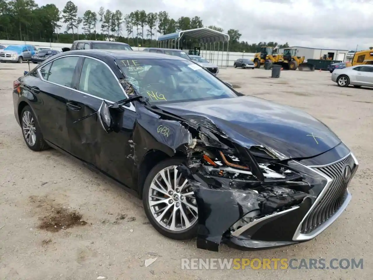 9 Photograph of a damaged car 58ABZ1B1XKU044162 LEXUS ES350 2019