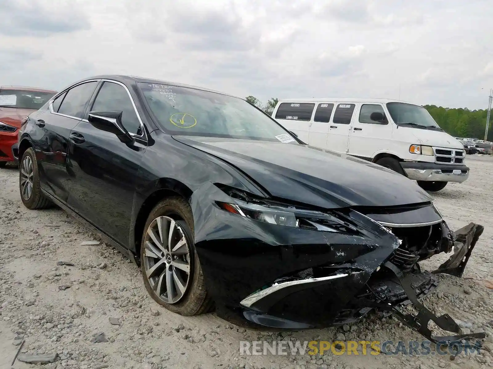 1 Photograph of a damaged car 58ABZ1B1XKU045649 LEXUS ES350 2019