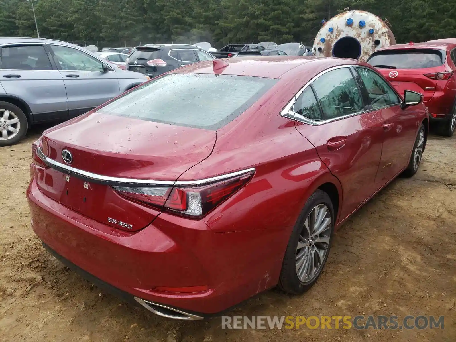 4 Photograph of a damaged car 58ABZ1B1XKU046168 LEXUS ES350 2019