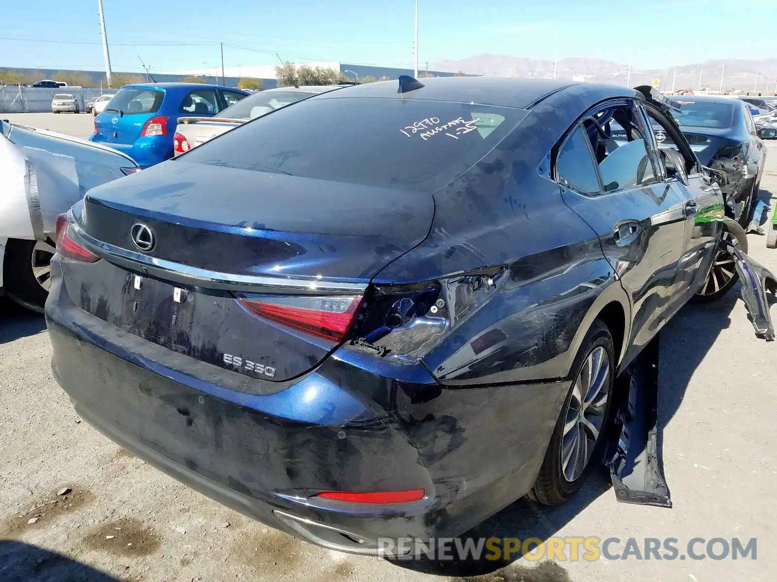 4 Photograph of a damaged car 58ABZ1B1XKU048034 LEXUS ES350 2019