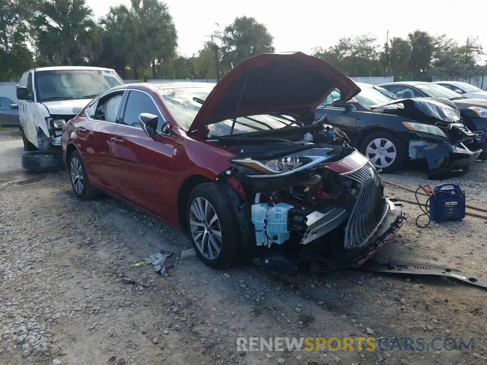 1 Photograph of a damaged car 58ABZ1B1XKU048437 LEXUS ES350 2019