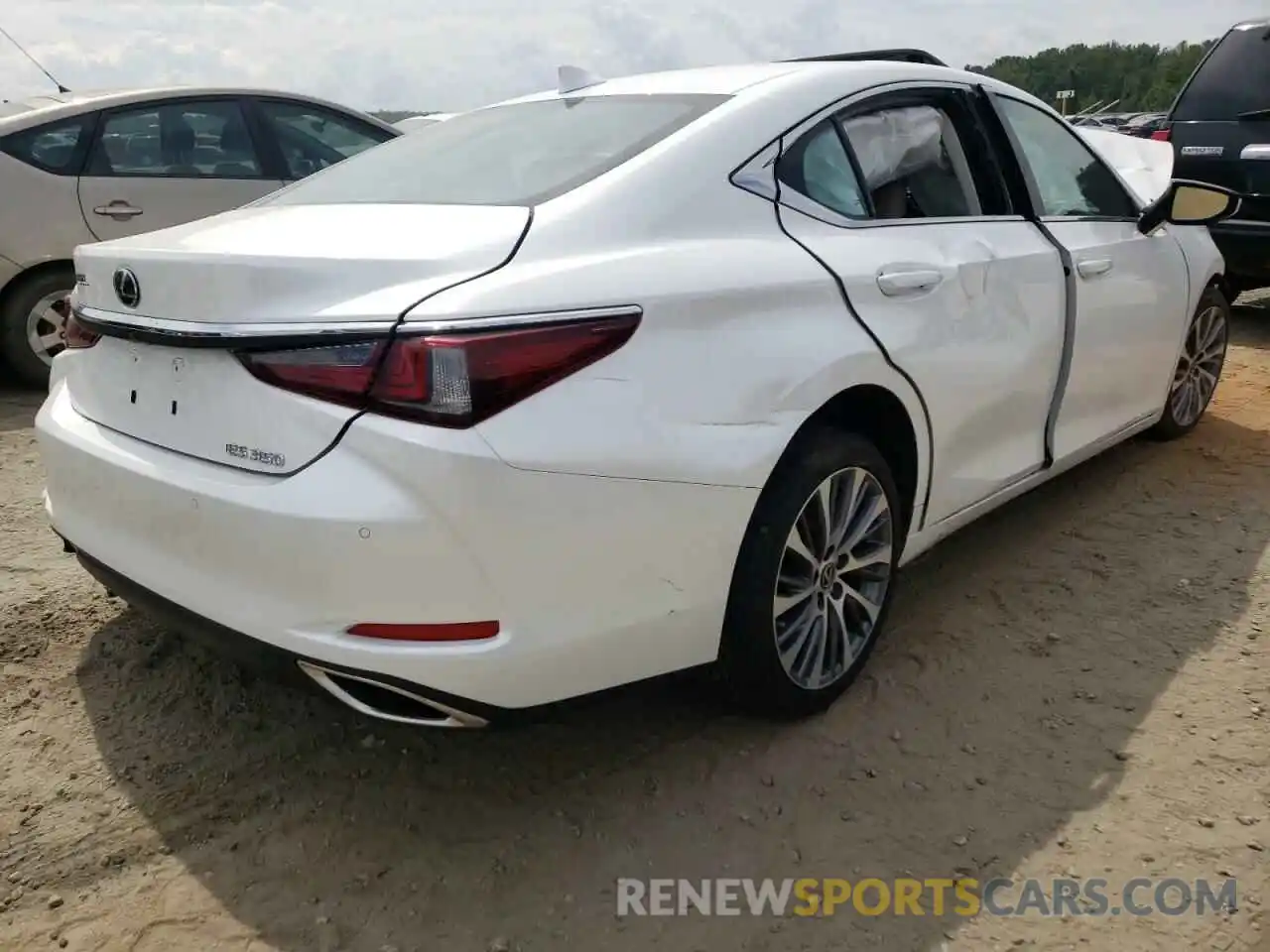 4 Photograph of a damaged car 58ABZ1B1XKU048745 LEXUS ES350 2019