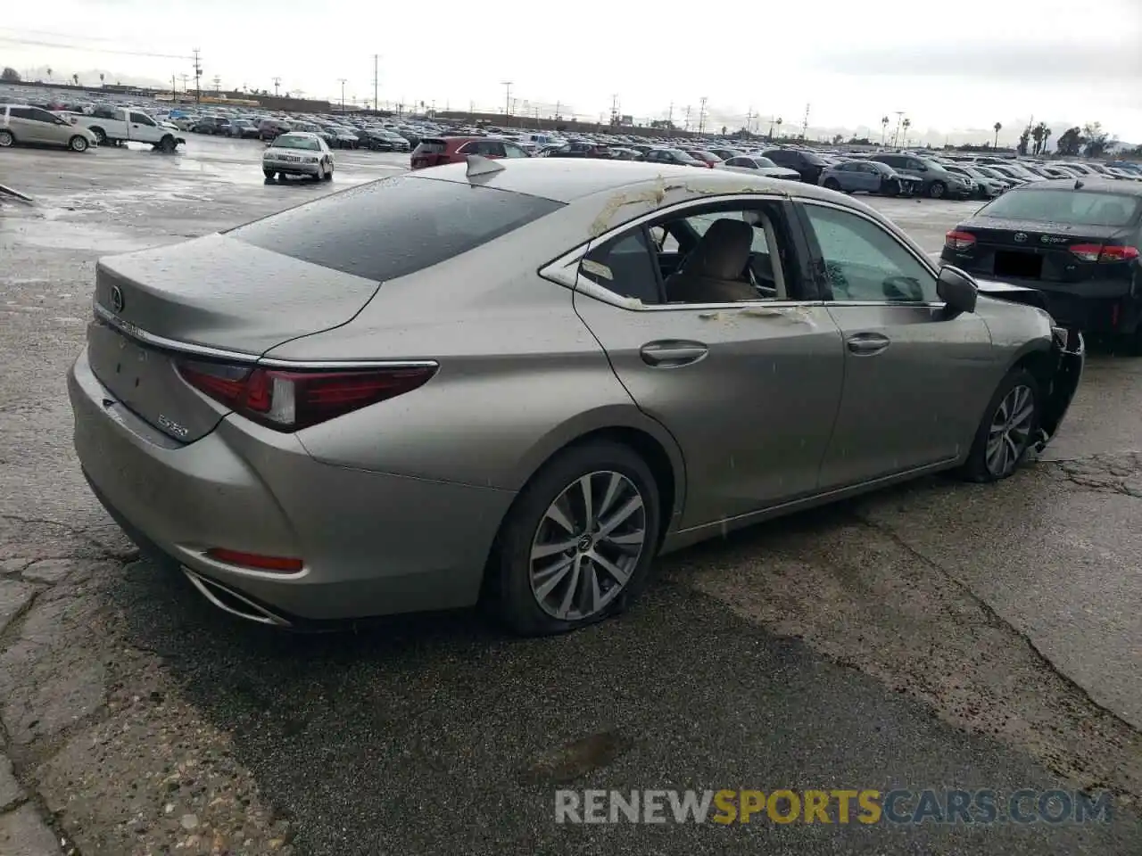 3 Photograph of a damaged car 58ABZ1B1XKU049748 LEXUS ES350 2019