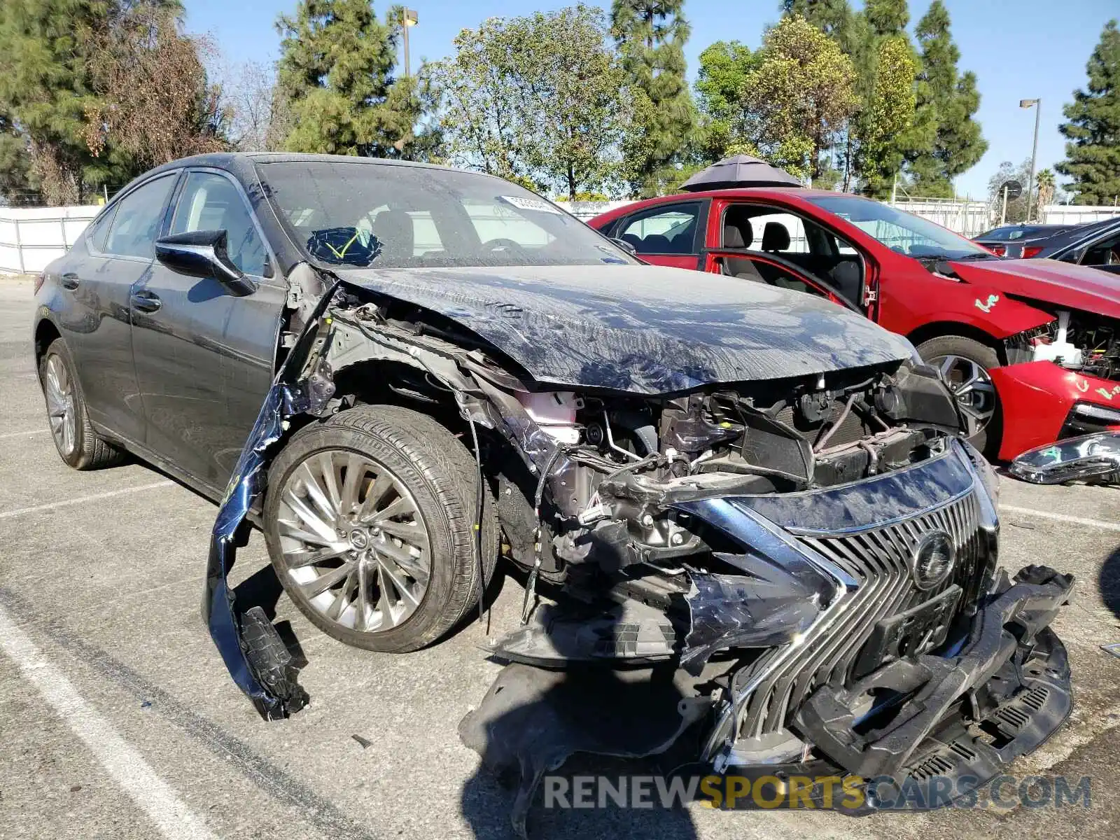 1 Photograph of a damaged car JTHBZ1B12K2002770 LEXUS ES350 2019